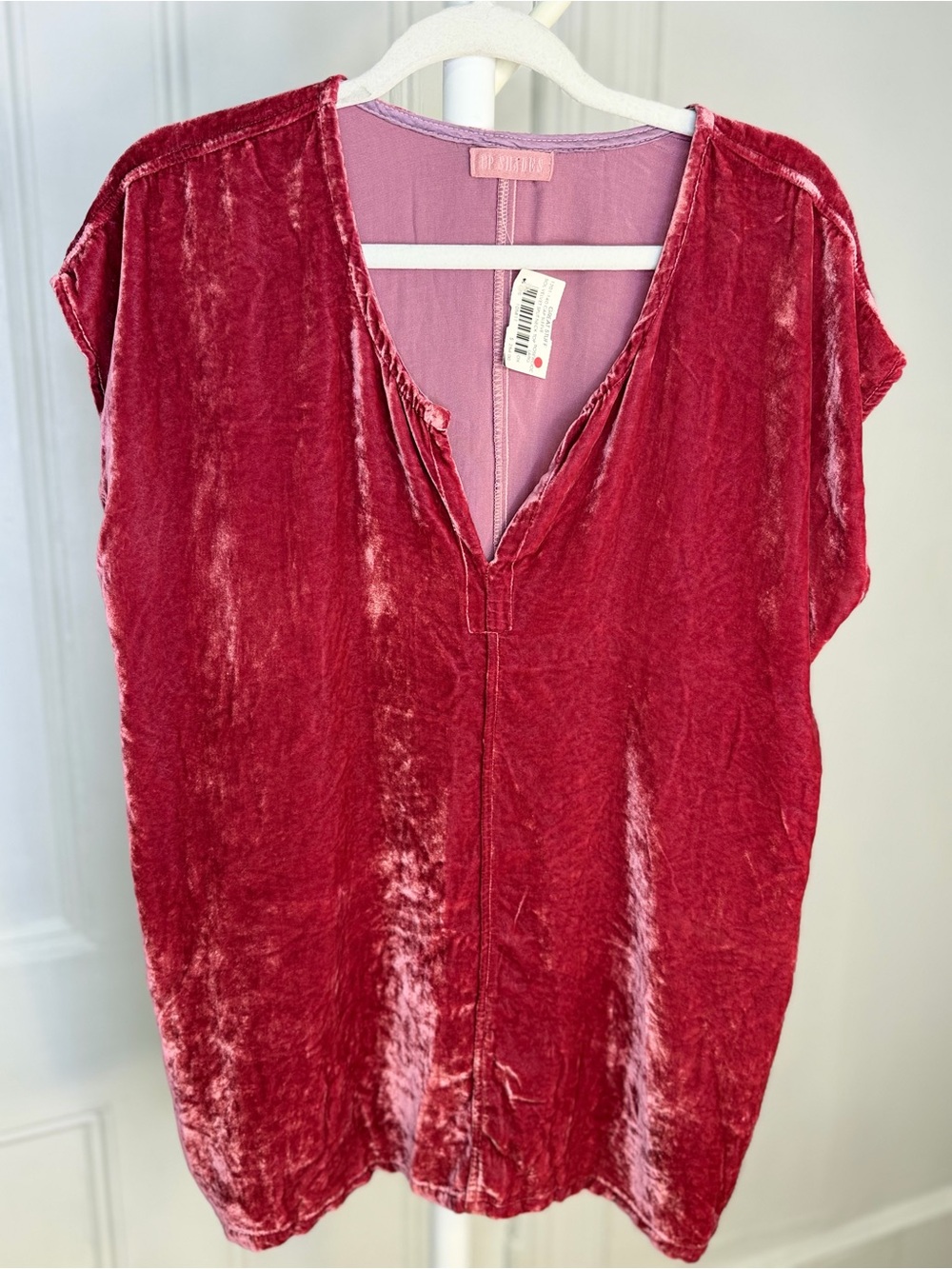 NWT CP SHADES, VELVET SOL SLEEVELESS TOP